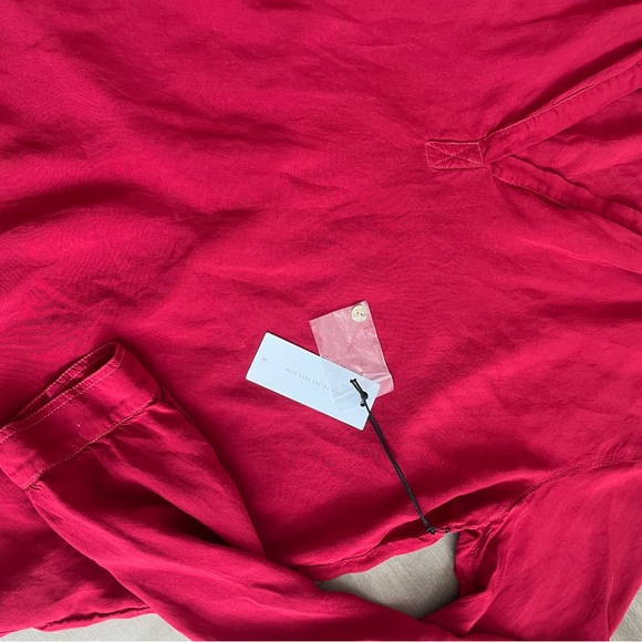 Velvet by Graham & Spencer Red Long Sleeve Relaxed Blouse with Mandarin Collar - Picture 4 of 4